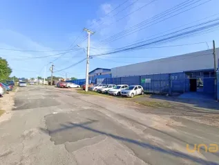 Casa com 298 m² no Fanny